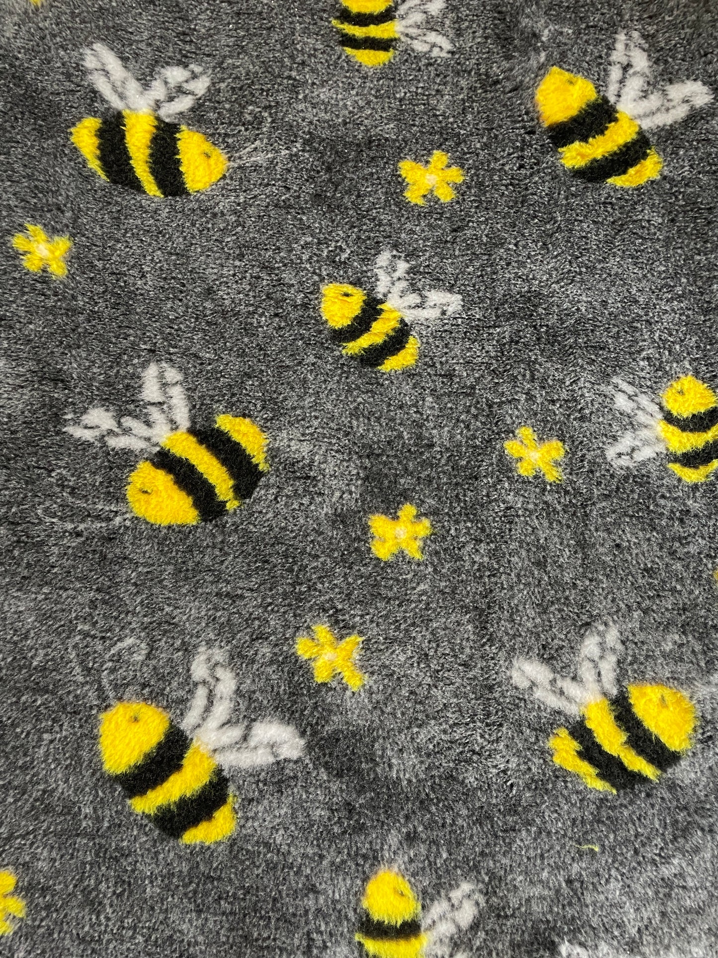 Bumble Bee Design Premium Non Slip Vet Bedding