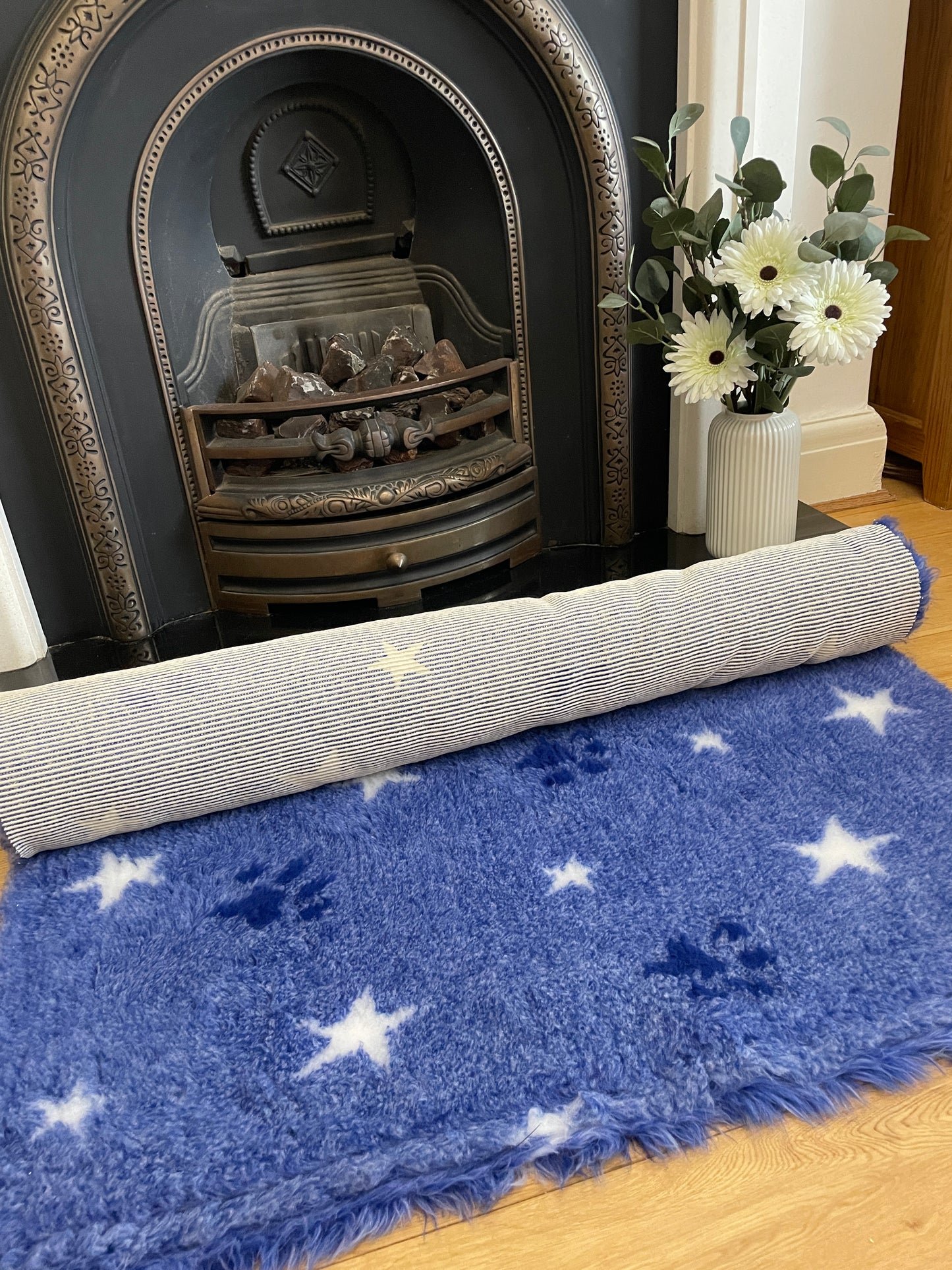 Blue Paws & Stars Design Premium Non Slip Vet Bedding