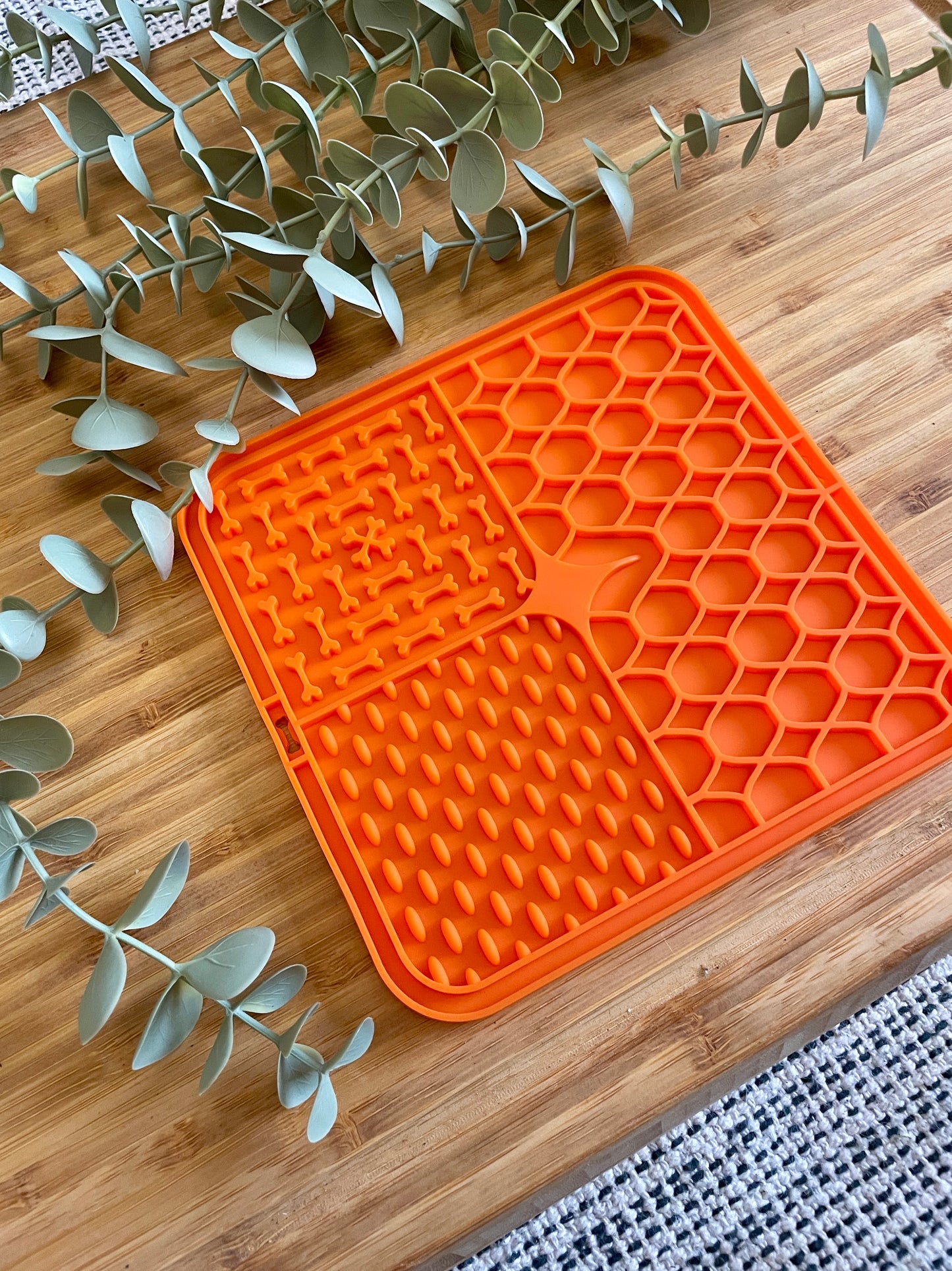 Dog Licking Mat Anxiety Relief Slow Feeder