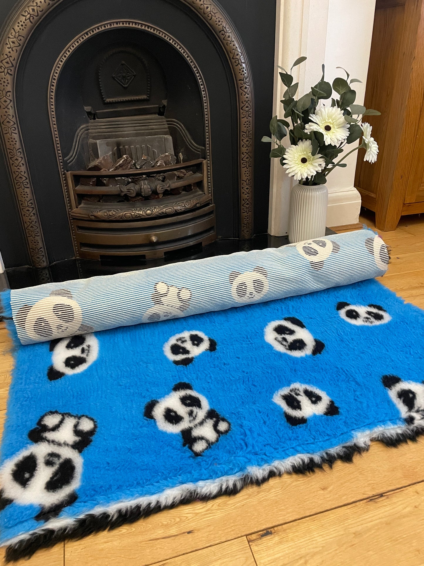 Blue Panda Premium Non Slip Vet Bedding