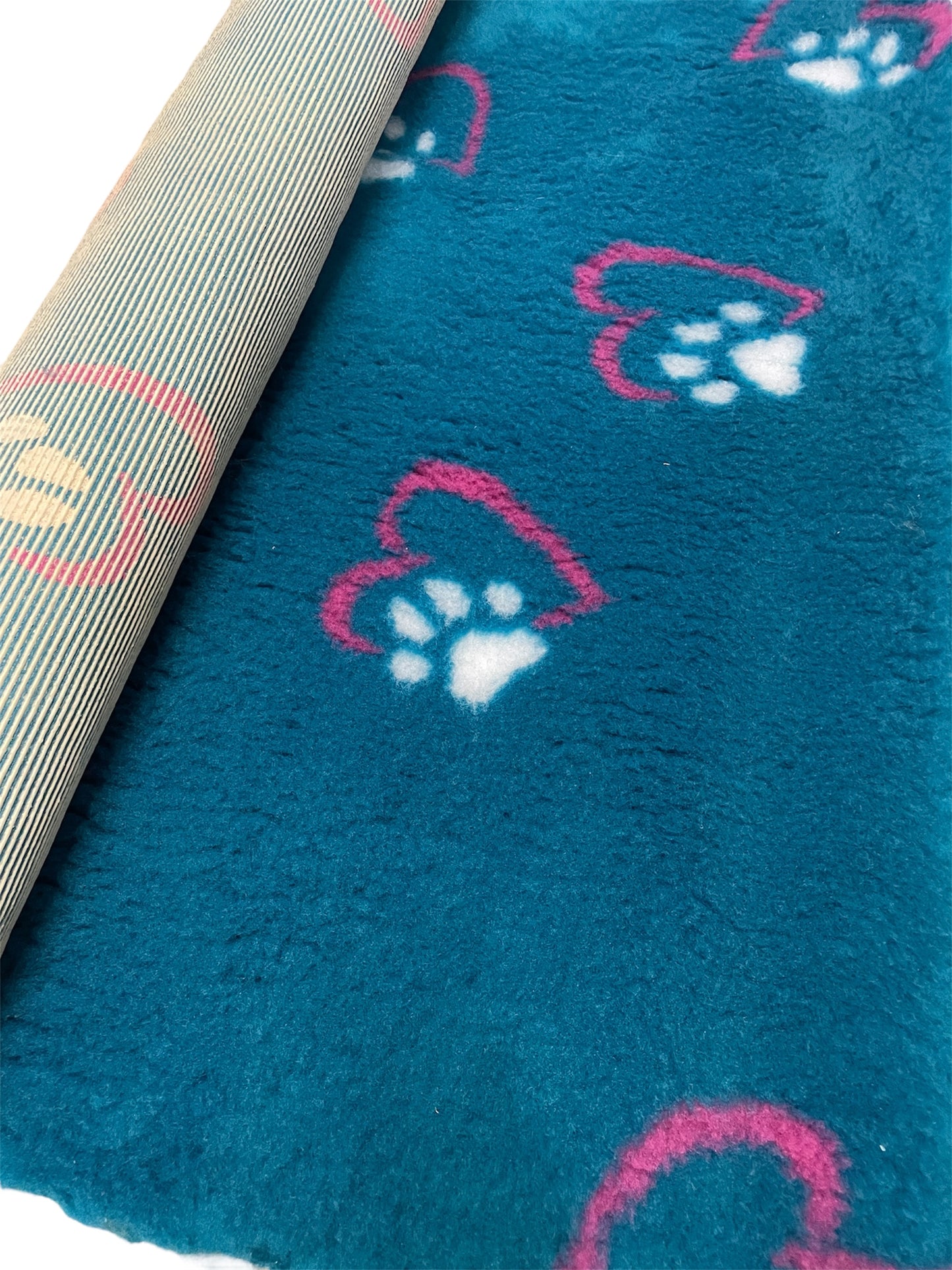 Blue Paw & Heart Design Premium Non Slip Vet Bedding