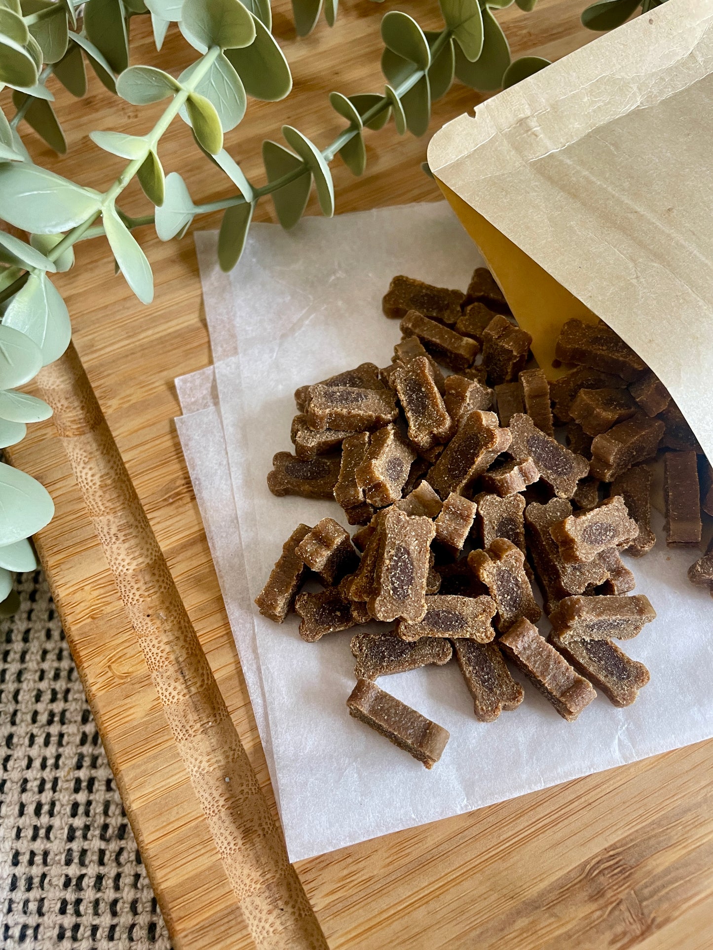 Soft Mixed Game Mini Bones for Dogs – Chewy Training Treats for Puppies & Small Dogs 100g