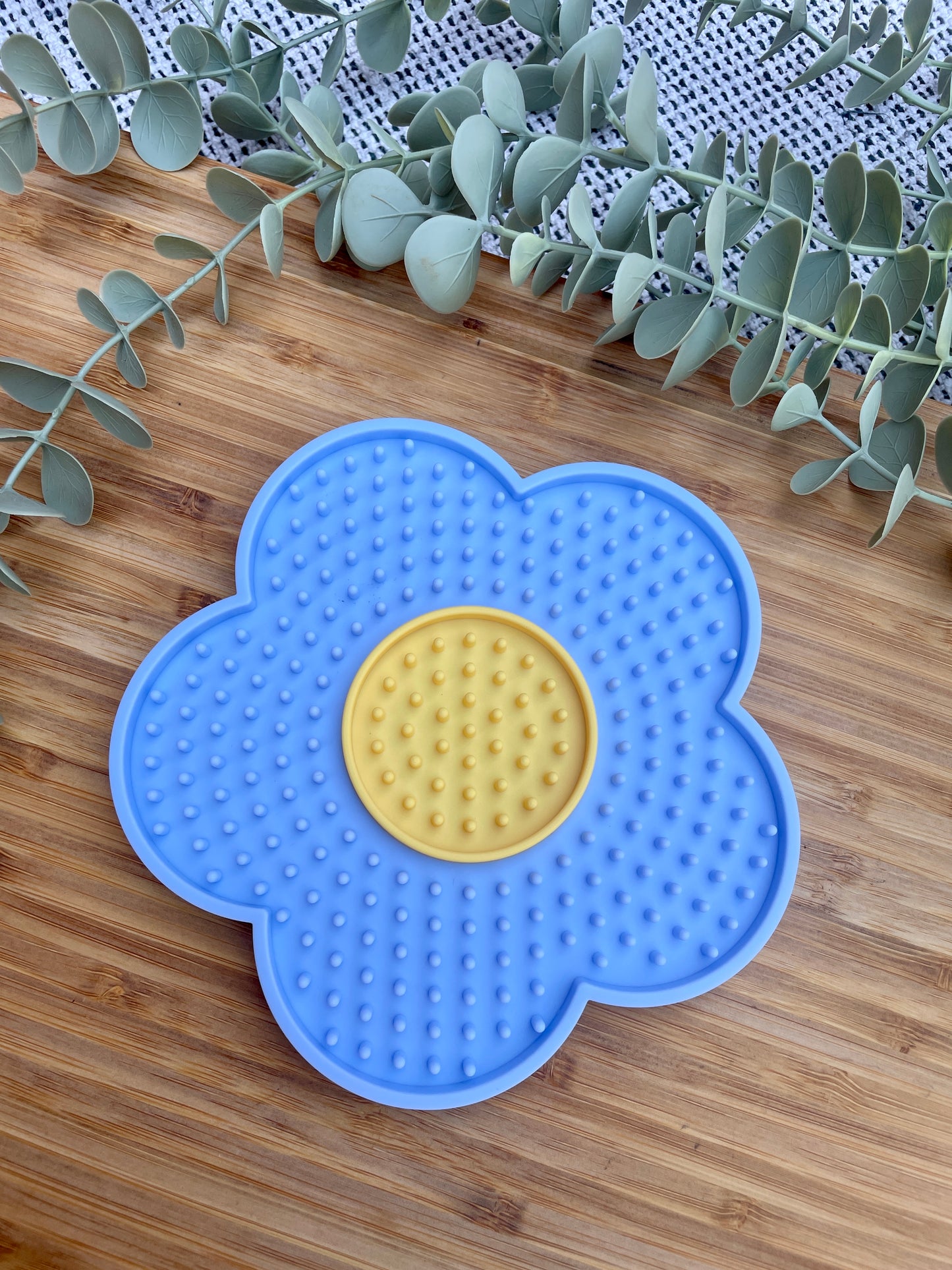 Small Flower Lick Mat