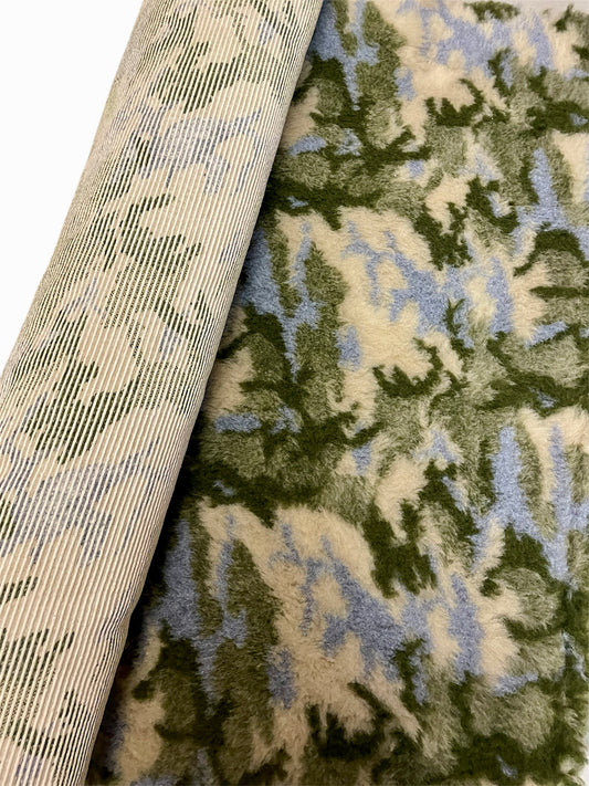 Green Camo Design Premium Non Slip Vet Bedding