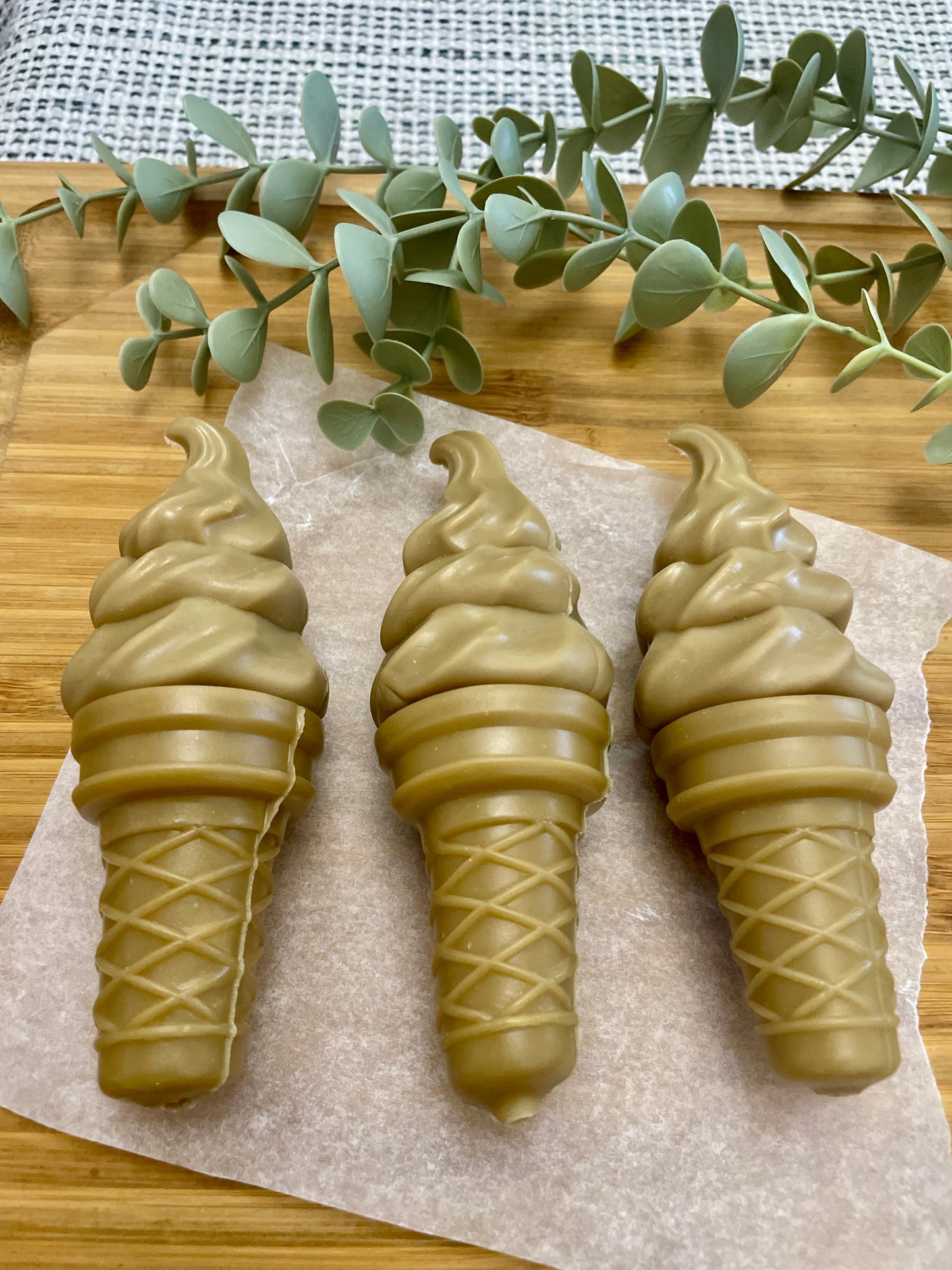 Deli Ice cream Coconut & Carob “Chocolate Flavour”