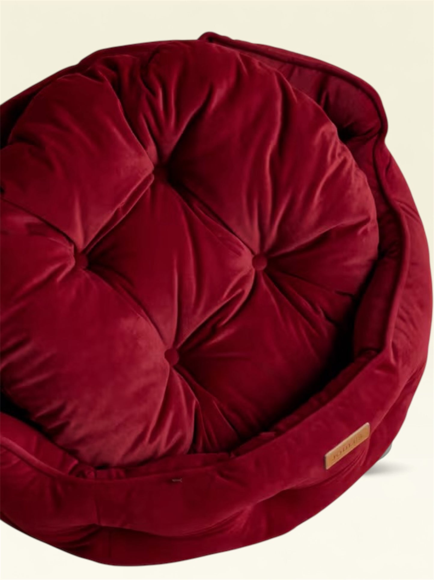 Joules Heritage Chesterfield Pet Bed – Burgundy