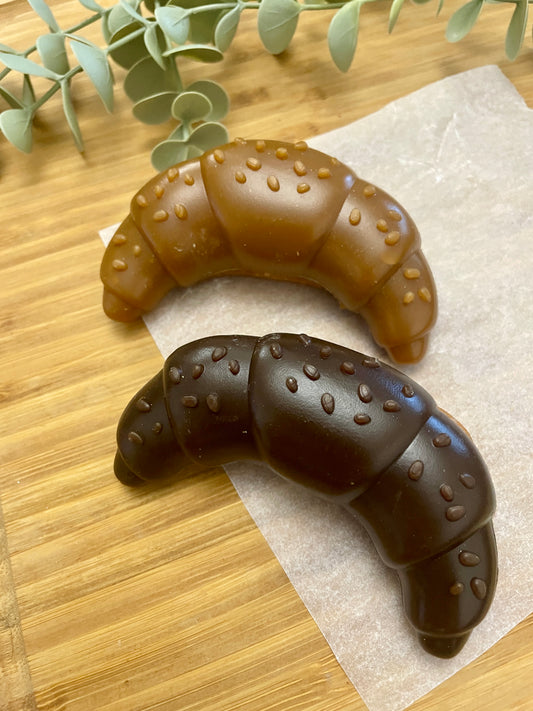 Deli Croissants Chicken & Carob “Chocolate Flavour”