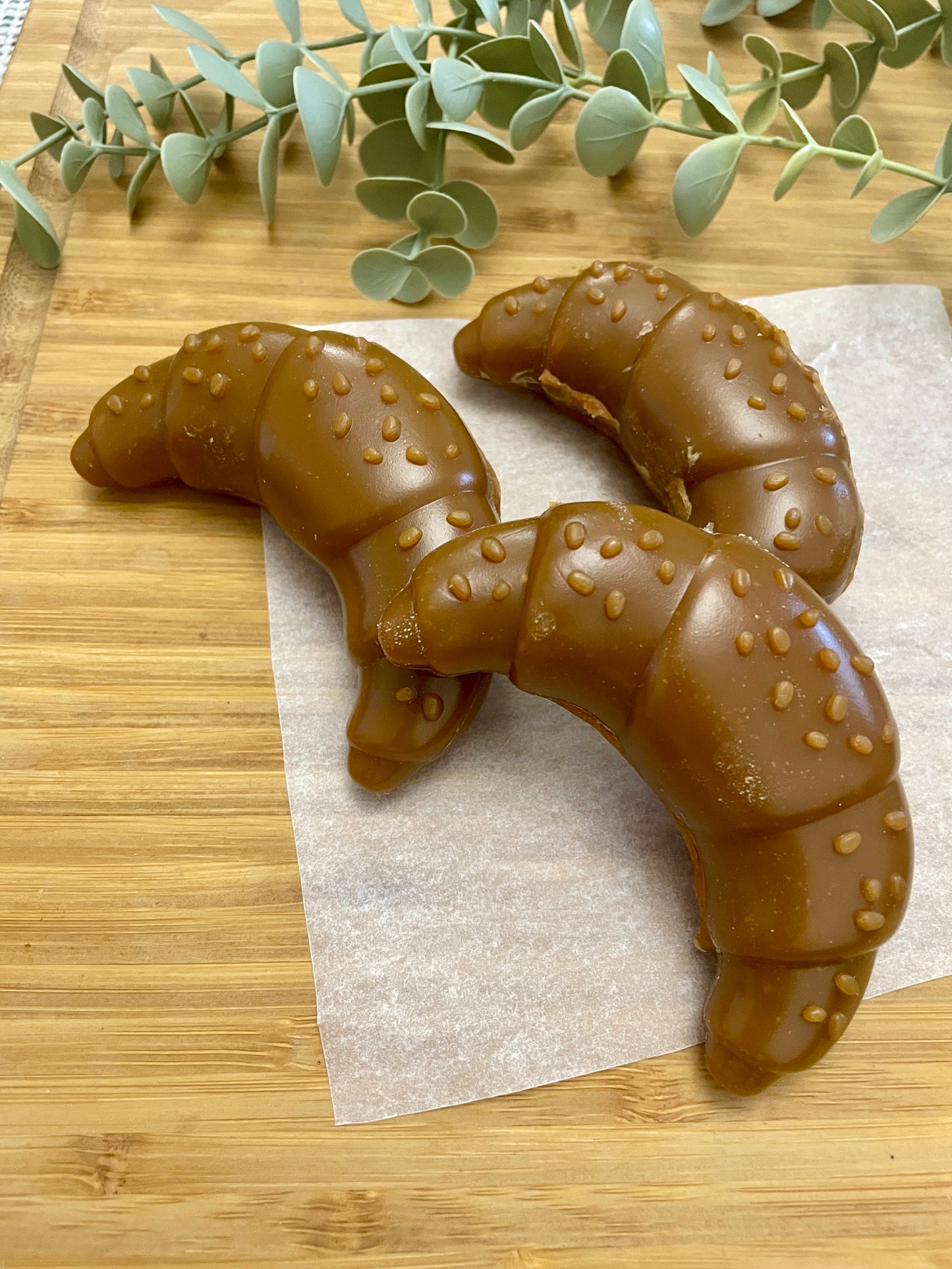 Deli Croissants Chicken & Carob “Chocolate Flavour”