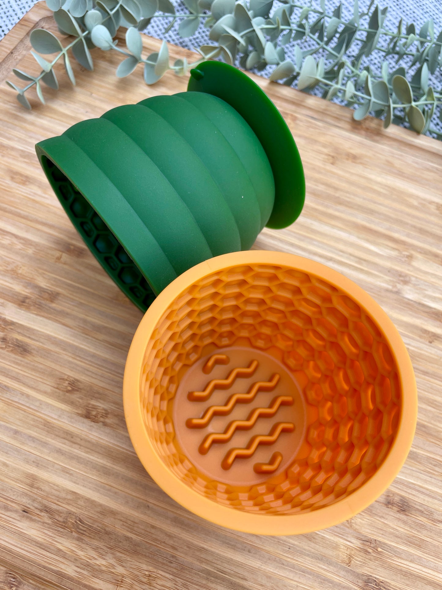 Honeycomb Hideaway Enrichment Cup