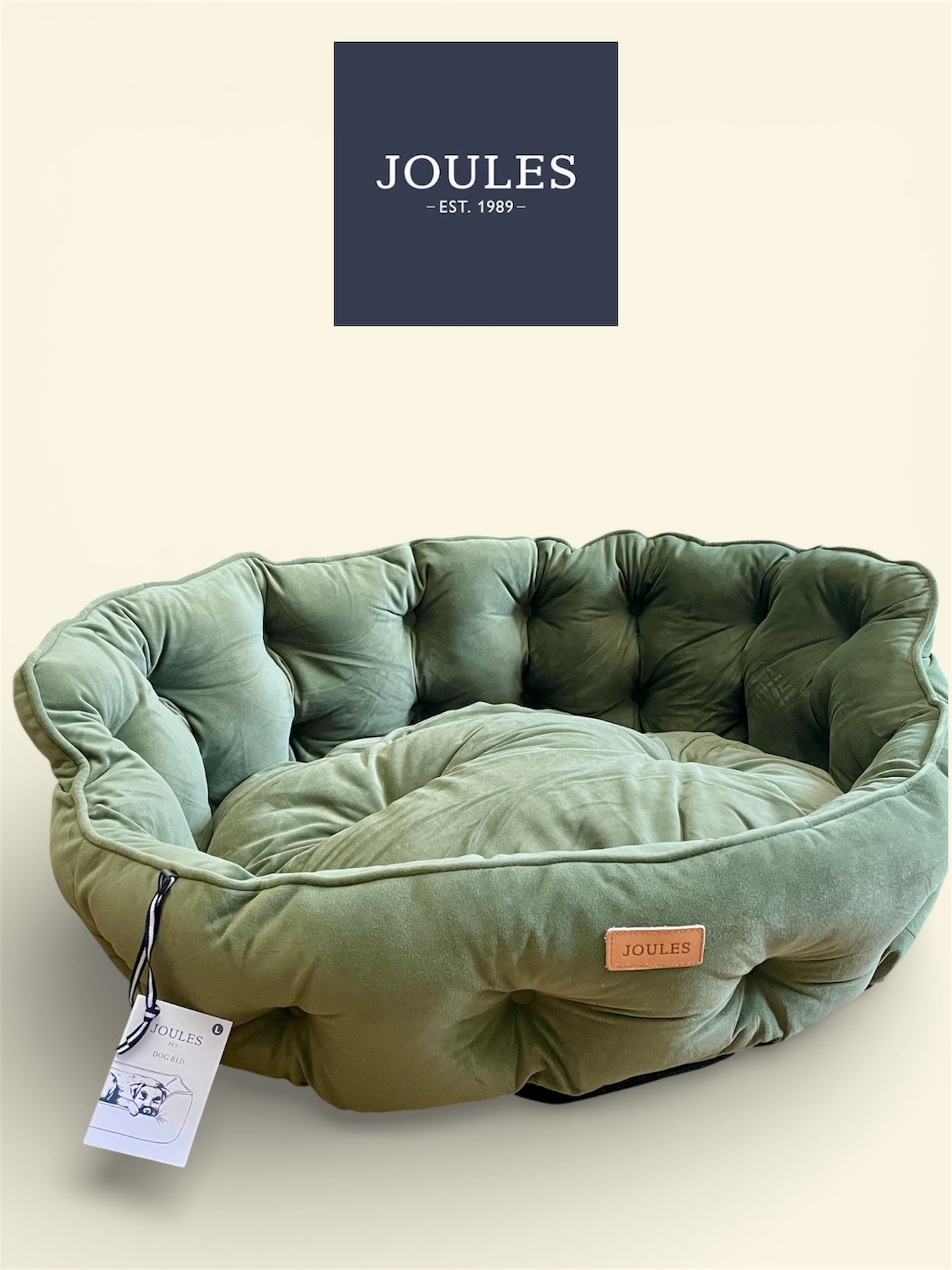 Joules Heritage Chesterfield Pet Bed – Khaki